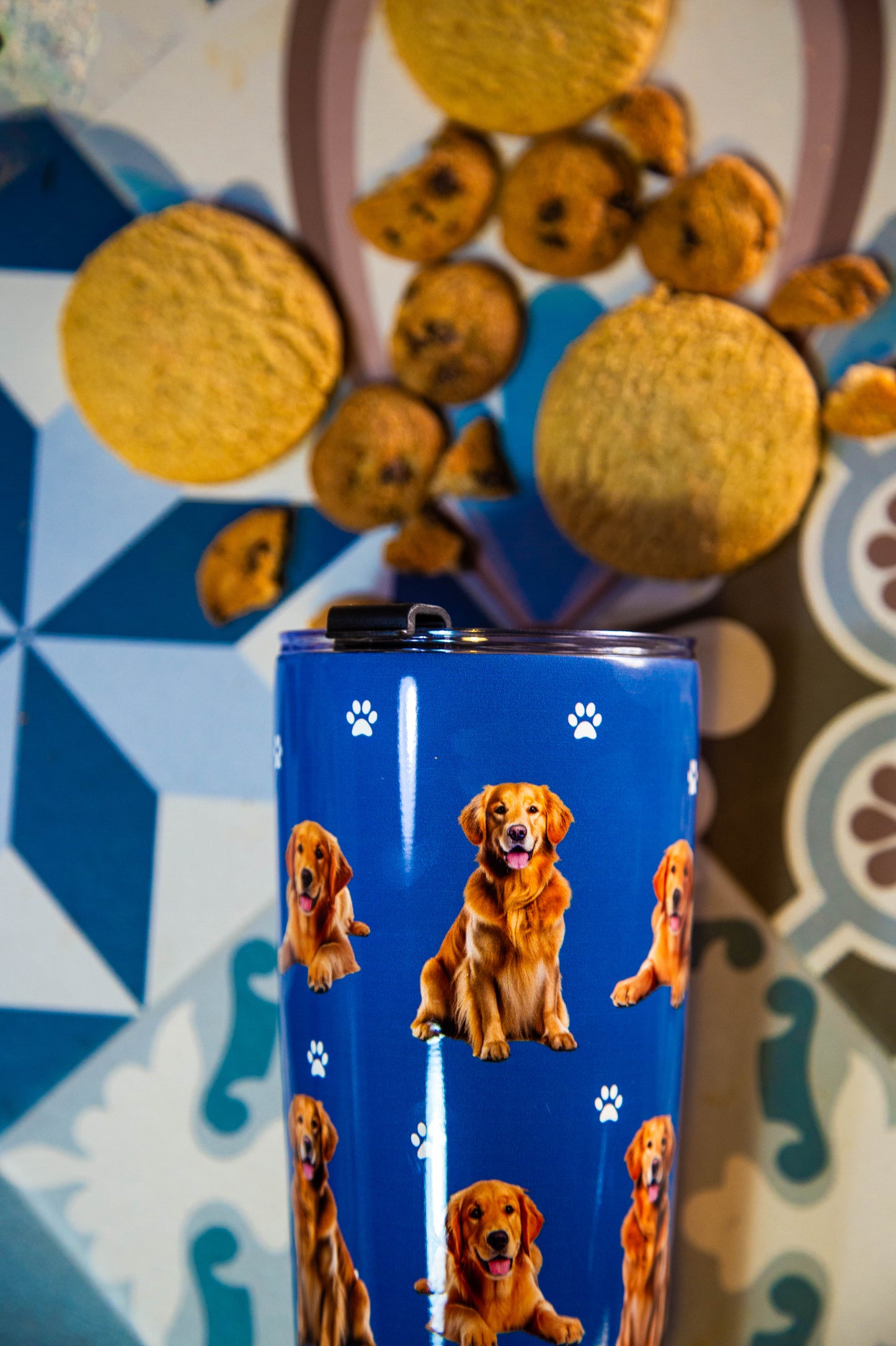 GOLDEN RETREIVER 🐾 Sip in Style, Support a Rescue! 🐾 Insulated drinking cups